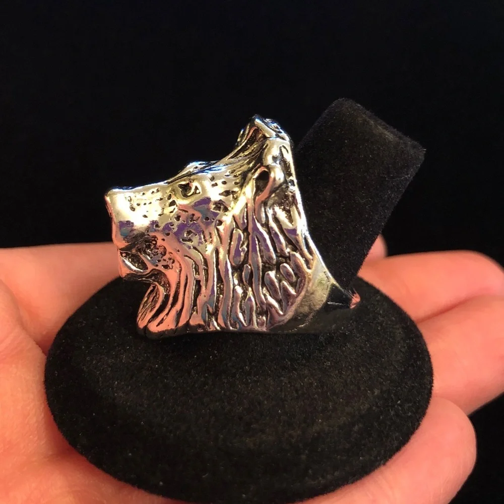 Silver Tone Lion Head Ring
